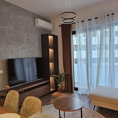 Appartement Deluxe Flat With Garden_Tirana Extérieur photo