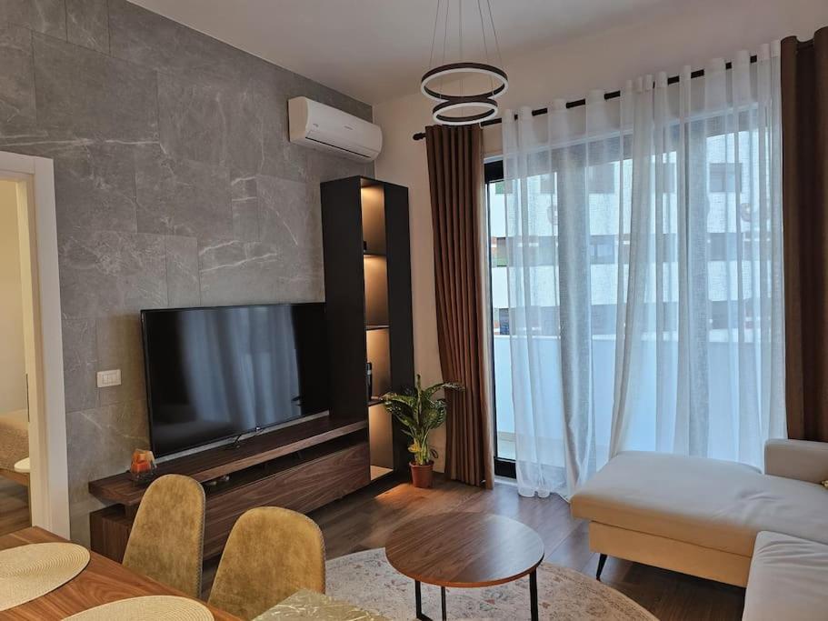 Appartement Deluxe Flat With Garden_Tirana Extérieur photo